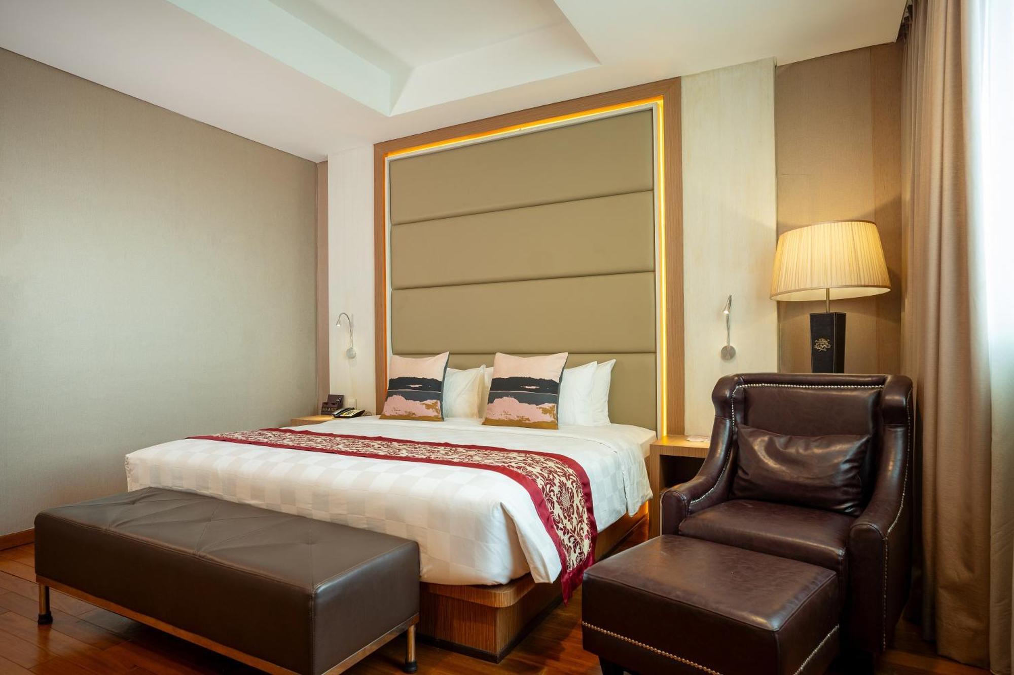 Nagoya Hill Hotel Batam Eksteriør bilde